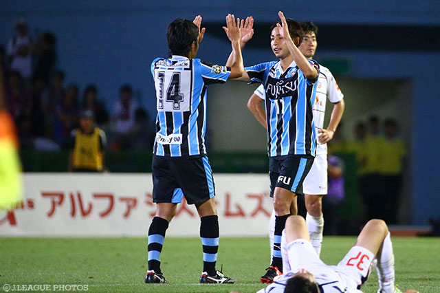 5試合連続得点となる決勝ヘッドを決めた小林 悠（川崎Ｆ）【明治安田Ｊ１ 2nd 第5節 川崎ＦvsFC東京】