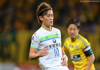 左サイドから決定機を作った菊池 大介（湘南）【明治安田Ｊ１ 2nd 第5節 仙台vs湘南】