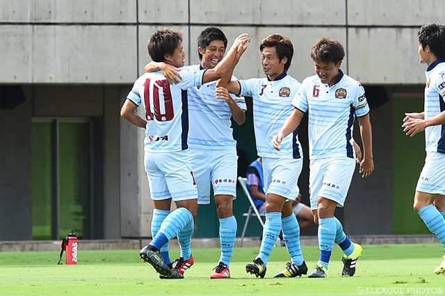 富所 悠（#10）の3試合ぶりの得点で先制点した琉球【明治安田Ｊ３ 第18節 藤枝vs琉球】