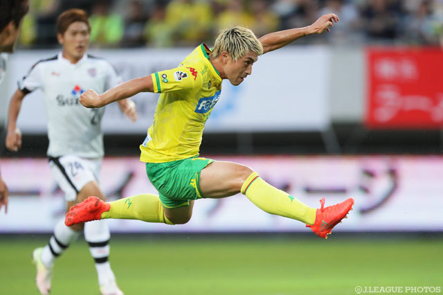 2ゴールを決め、千葉の攻撃を牽引した船山 貴之【明治安田Ｊ２ 第25節 千葉vs清水】