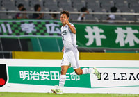 失点から2分後、高瀬 優孝がリーグ戦初ゴールとなる鋭いゴールを決めて同点に追いついた群馬【明治安田Ｊ２ 第25節 東京Ｖvs群馬】