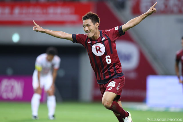 豪快に決勝ゴールを決めた高橋 峻希（神戸）【明治安田Ｊ１ 2nd 第6節 神戸vs大宮】