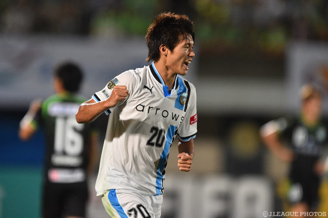 華麗な個人技でＪリーグ初ゴールを挙げた車屋 紳太郎（川崎Ｆ）【明治安田Ｊ１ 2nd 第6節 湘南vs川崎Ｆ】