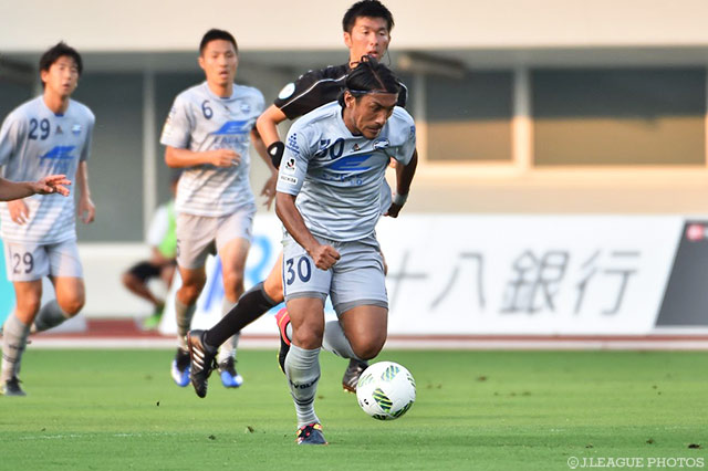 3試合連続得点を果敢に狙った中島 裕希（町田）【明治安田Ｊ２ 第26節 長崎vs町田】