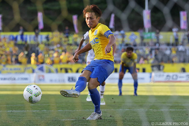 廣瀬 浩二の先制PKで試合の均衡を破った栃木【明治安田Ｊ３ 第20節 栃木vsＦ東23】