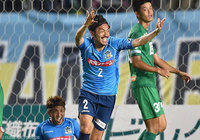 交代出場で先制ヘッドを決め、起用に応えた小澤 雄希（讃岐）【明治安田Ｊ２ 第27節 岐阜vs讃岐】