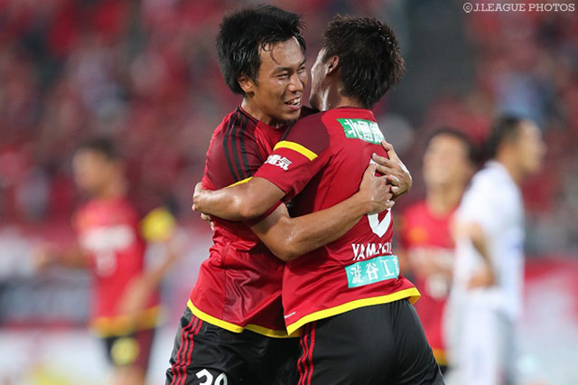 中美 慶哉の技ありゴールで先制した金沢【明治安田Ｊ２ 第27節 金沢vs北九州】