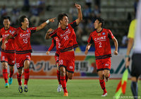 CKに頭から豪快に飛び込み、リーグ戦初ゴールがチームのJリーグ通算500ゴールとなった小牟田 洋佑（群馬）【明治安田Ｊ２ 第27節 群馬vs山形】