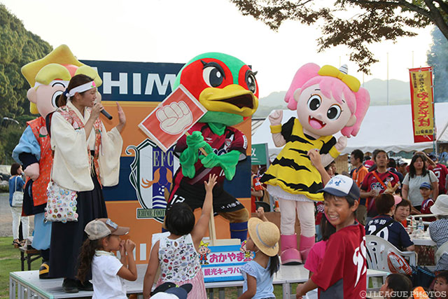 晴れの国おかやま観光キャラバン隊じゃんけん大会を開催！【明治安田Ｊ２ 第28節 愛媛vs岡山】