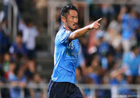 難しい体勢から値千金の決勝点を決めた大久保 哲哉（横浜FC）【明治安田Ｊ２ 第28節 横浜FCvs札幌】