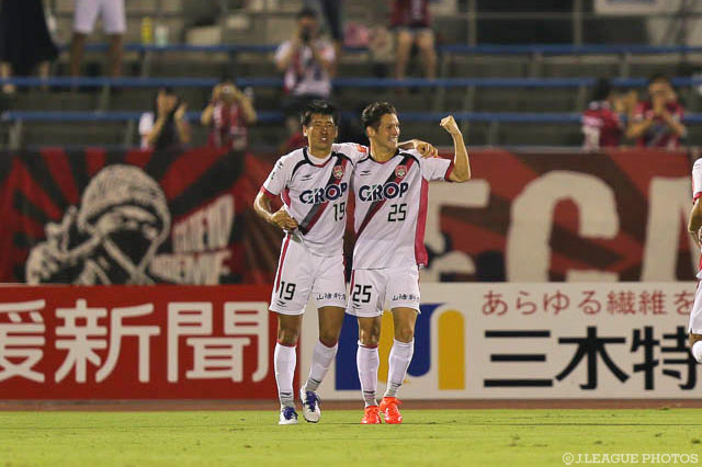 サイドアタックからオウンゴールを誘発した片山 瑛一（岡山 #19）【明治安田Ｊ２ 第28節 愛媛vs岡山】