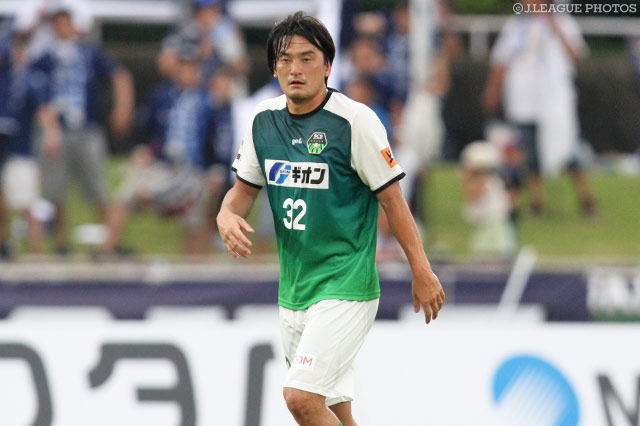 前半終了間際に先制点をお膳立てした近藤 祐介（相模原）【明治安田Ｊ３ 第5節 鹿児島vs相模原】