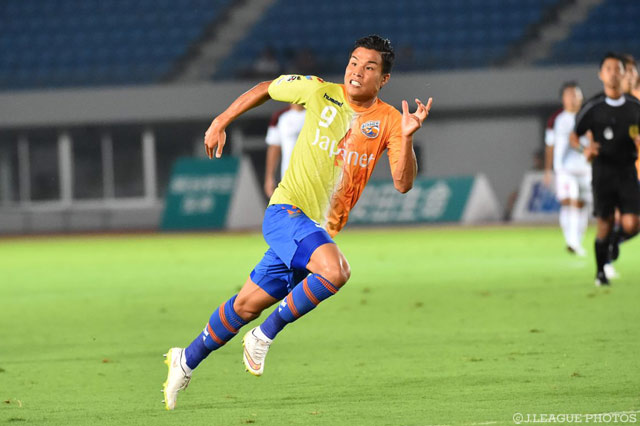 得点ランキング2位のエース永井 龍（長崎）に期待が掛かるも無得点【明治安田Ｊ２ 第29節 長崎vs金沢】