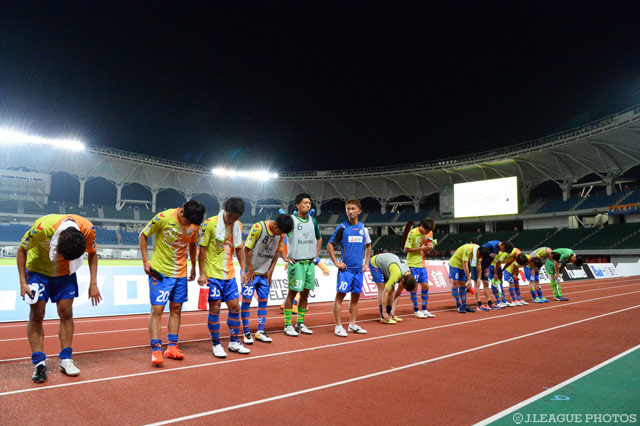 平和祈念ユニフォームを着用して試合に臨むもスコアレスドロー決着【明治安田Ｊ２ 第29節 長崎vs金沢】