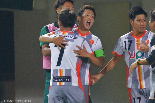 庄司 悦大の同点PKで再び追い付いた山口【明治安田Ｊ２ 第29節 清水vs山口】