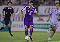  豪快なボレーシュートを放ったエスクデロ 競飛王（京都）【明治安田Ｊ２ 第29節 京都vs町田】