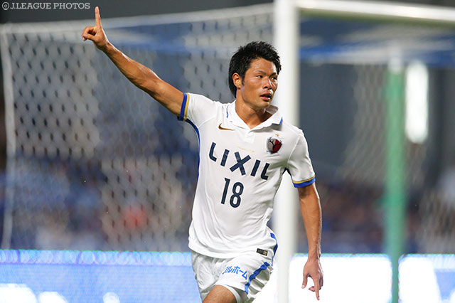 華麗な先制ループを決めた赤﨑 秀平（鹿島）【明治安田Ｊ１ 2nd 第8節 福岡vs鹿島】