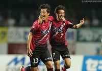 豪快な一撃で先制点を奪った金 珍圭（岡山 #33）【明治安田Ｊ２ 第29節 岡山vs讃岐】