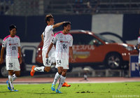 32分に先制ヘッドを決めた平松 宗（水戸）【明治安田Ｊ２ 第29節 群馬vs水戸】