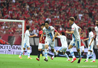 鮮やかな先制ゴールを決めた中村 憲剛（川崎Ｆ）【明治安田Ｊ１ 2nd 第9節 浦和vs川崎Ｆ】