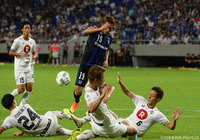 体を張ってＧ大阪の猛攻を凌いだ神戸の守備陣【明治安田Ｊ１ 2nd 第9節 Ｇ大阪vs神戸】