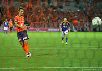 PKを冷静に決め、先制点を挙げた家長 昭博（大宮）【明治安田Ｊ１ 2nd 第9節 大宮vs仙台】