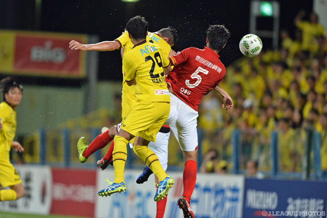 ディエゴ オリヴェイラのゴールでリードを3点に広げた柏【明治安田Ｊ１ 2nd 第9節 柏vs名古屋】