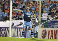 ビッグセーブで追加点を許さなかったカミンスキー（磐田）【明治安田Ｊ１ 2nd 第9節 磐田vs鳥栖】