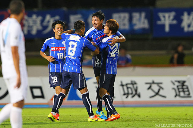 2試合連続ゴールとなる追加点を挙げた平松 宗（水戸）【明治安田Ｊ２ 第30節 水戸vs讃岐】