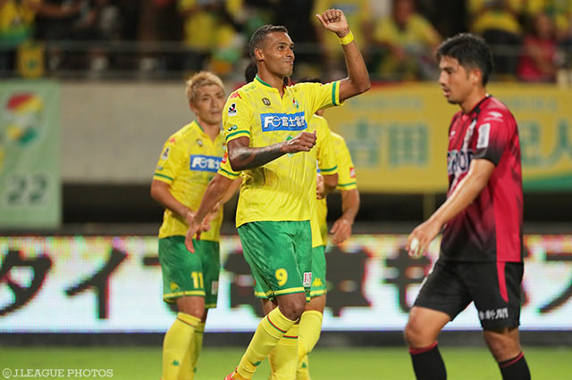 追加点を挙げ、第17節以来のホーム白星に貢献したエウトン（千葉）【明治安田Ｊ２ 第30節 千葉vs岡山】