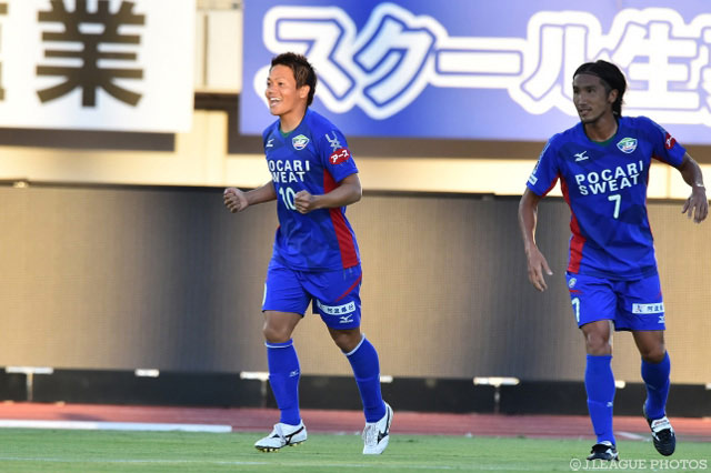 大崎 淳矢の2試合連続ゴールで先制した徳島【明治安田Ｊ２ 第30節 徳島vs東京Ｖ】