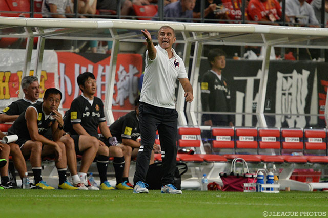 この日が初采配のジュロヴスキー新監督【明治安田Ｊ１ 2nd 第10節 名古屋vsFC東京】