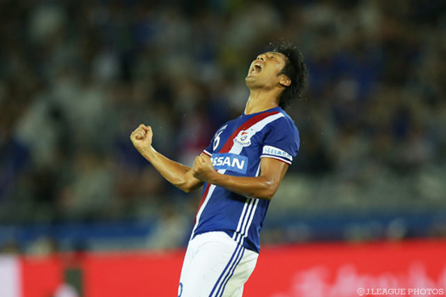 クロスを右足で合わせて同点ゴールを決めた伊藤 翔（横浜FM）【明治安田Ｊ１ 2nd 第10節 横浜FMvs鹿島】