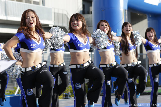 華麗に踊るＧ大阪チアダンスチーム！【明治安田Ｊ１ 2nd 第11節 Ｇ大阪vs甲府】