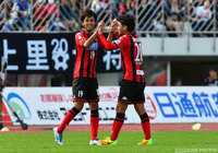 決勝点を決め、自身のＪ２通算300試合出場達成に花を添えた石井 謙伍（札幌）【明治安田Ｊ２ 第31節 札幌vs群馬】