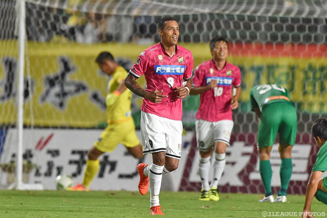 2試合連続となるゴールを決めたエウトン（千葉）【明治安田Ｊ２ 第31節 岐阜vs千葉】