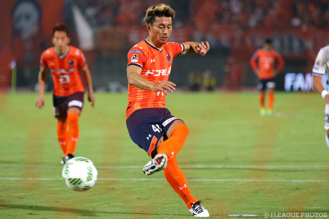 2得点を決めチームの勝利に貢献した家長 昭博（大宮）【明治安田Ｊ１ 2nd 第12節 大宮vs川崎Ｆ】