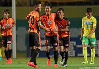 試合終了間際に中山 仁斗（#32）の今季9得点目で同点に追いついた山口【明治安田Ｊ２ 第32節 千葉vs山口】