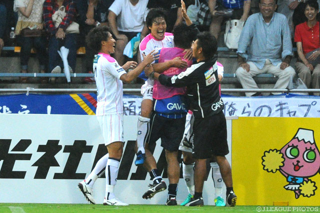 山村 佑樹の今季初得点で先制した水戸【明治安田Ｊ２ 第32節 清水vs水戸】