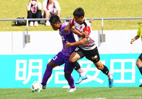 2ゴールを決める活躍でチームを逆転勝利に導いた三好 洋央（藤枝）【明治安田Ｊ３ 第21節 盛岡vs藤枝】