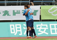 絶妙なパスで決勝点をアシストした永田 亮太（讃岐）【明治安田Ｊ２ 第33節 讃岐vs横浜FC】