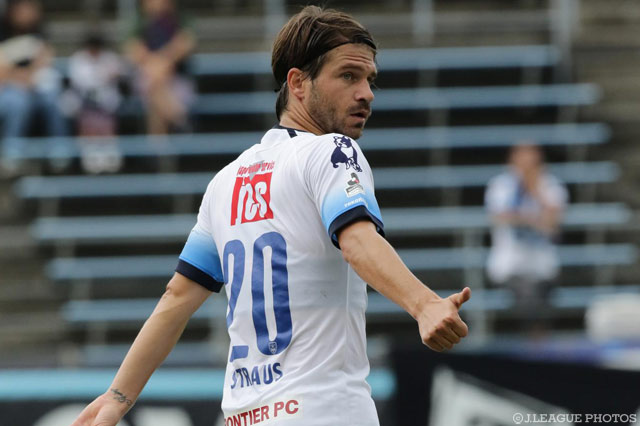 ロク シュトラウスを投入するも得点を奪えなかった横浜FC【明治安田Ｊ２ 第33節 讃岐vs横浜FC】