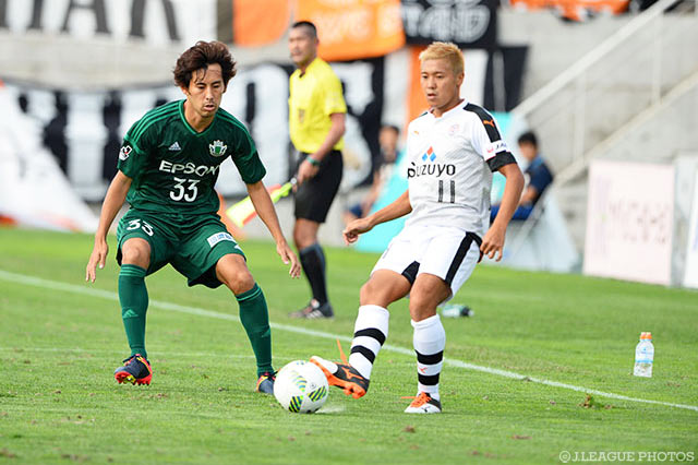 交代出場でチャンスを作った村田 和哉（清水）【明治安田Ｊ２ 第33節 松本vs清水】