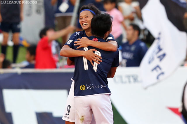 決勝点を決め、得点ランキングトップタイの藤本 憲明（鹿児島）【明治安田Ｊ３ 第23節 鹿児島vsＦ東23】