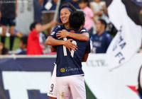 決勝点を決め、得点ランキングトップタイの藤本 憲明（鹿児島）【明治安田Ｊ３ 第23節 鹿児島vsＦ東23】