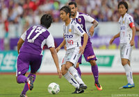 攻撃で存在感を発揮した本山 雅志（北九州）【明治安田Ｊ２ 第33節 京都vs北九州】