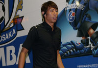 スタジアム入りする東口 順昭（Ｇ大阪）【明治安田Ｊ１ 2nd 第14節 浦和vsＧ大阪】