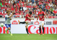 鋭いミドルシュートで2点目を突き刺した武藤 雄樹（浦和）【明治安田Ｊ１ 2nd 第14節 浦和vsＧ大阪】