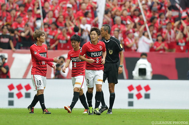 追加点でリードを3点に広げた宇賀神 友弥（浦和）【明治安田Ｊ１ 2nd 第14節 浦和vsＧ大阪】