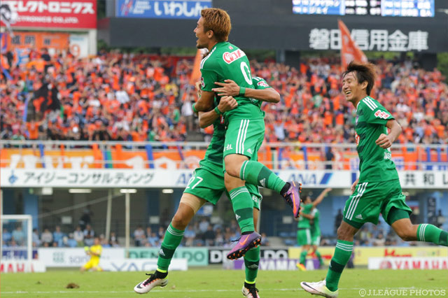 古巣から決勝ゴールを決めた山崎 亮平（新潟）【明治安田Ｊ１ 2nd 第14節 磐田vs新潟】